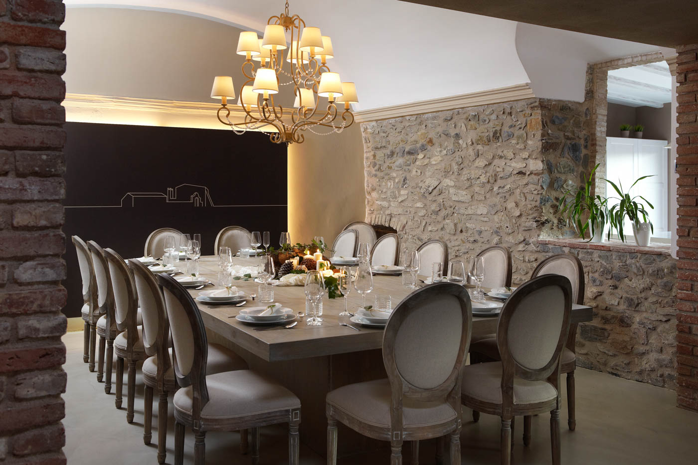 Comedor interior cerca de la cocina 